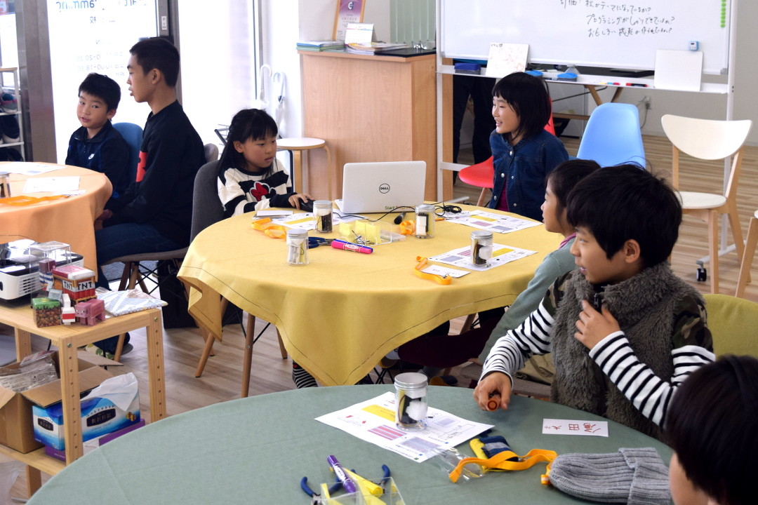 電子工作ワークショップの様子1