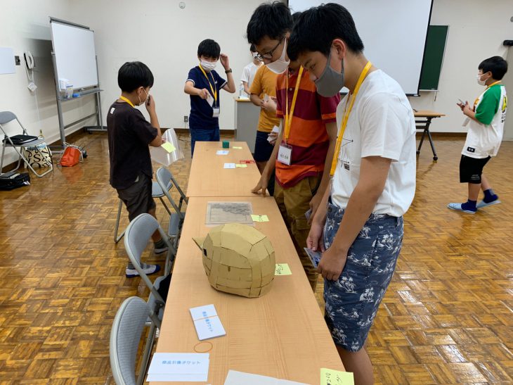 作品販売会の様子