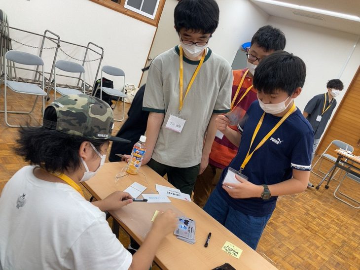 作品販売会の様子