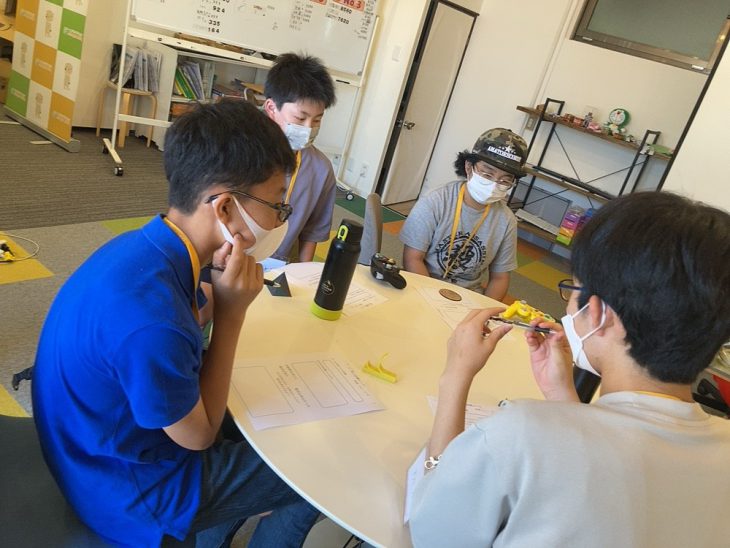 作戦会議の様子