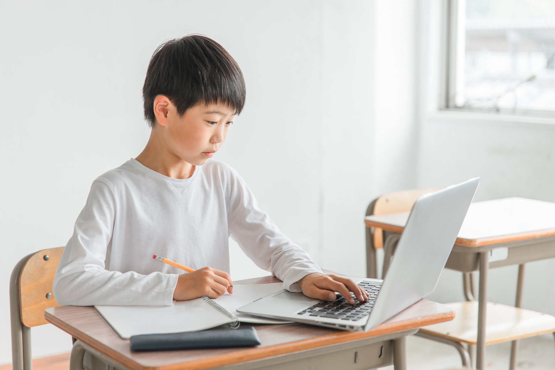 小学校プログラミング授業イメージ