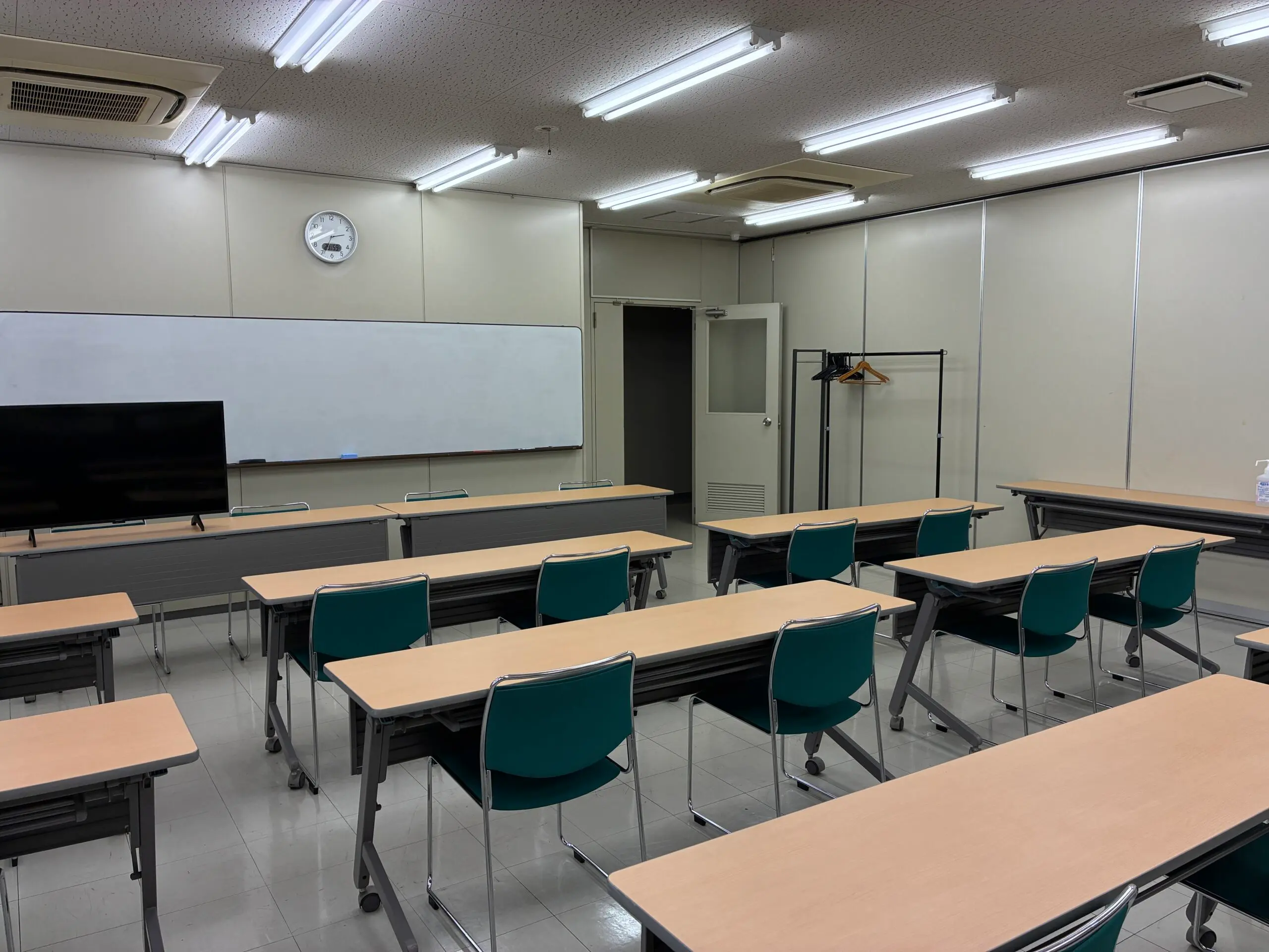 ひろぎん五日市校の教室